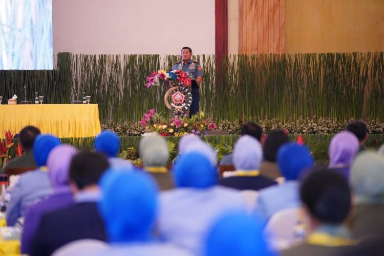 Panglima TNI: Dharma Pertiwi Menjadi Inspirasi dan Solusi Bagi Istri Prajurit TNI