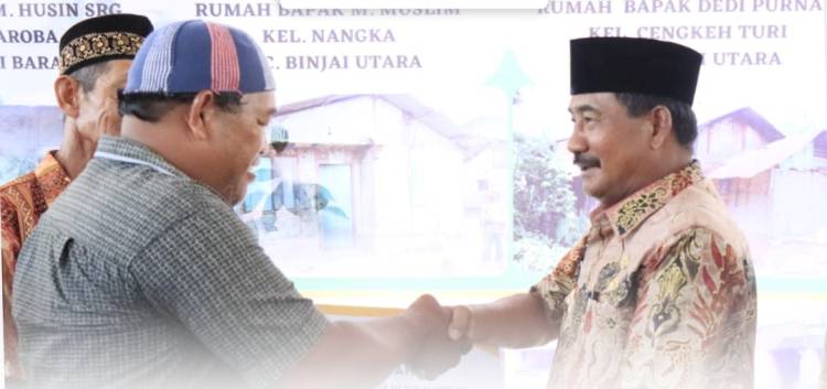 Walikota Binjai Serahkan 24 Unit Kunci Rumah Hasil Renovasi Baznas Binjai