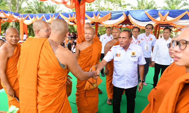  Perayaan Waisak 2567 BE, Gubernur Sumut Ajak Lestarikan dan Bangun Candi Bahal Lebih Megah