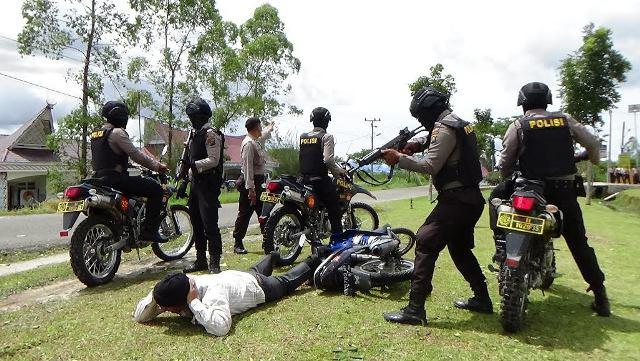 Mapolres Simalungun Simulasi Teror, 2 Pelaku Berhasil Dilumpuhkan