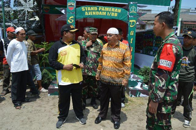 Dandim 0208/Asahan Bersama Walikota Tanjungbalai Tinjau Pameran Alutsista