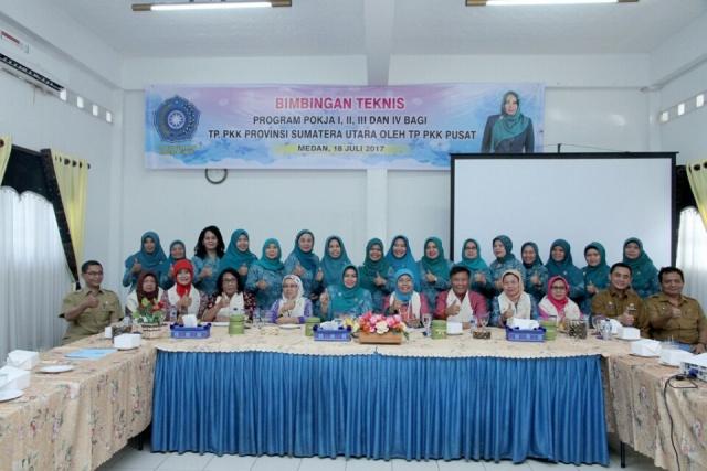 Ketua TP PKK Sumut Motivasi 4 Kabupaten Ikut Lomba PKK Tingkat Nasional