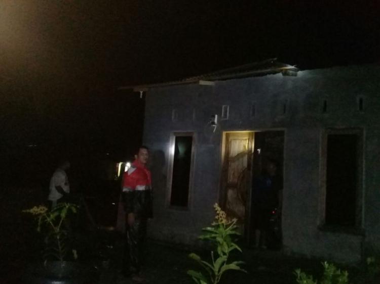 Diterjang Angin Puting Beliung, Satu Rumah Milik Syafrizal di Batang Kuis Rusak