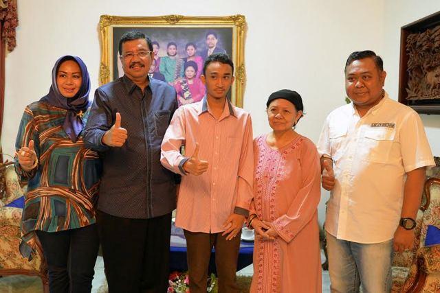 Tengku Erry Sempatkan Silaturahmi dengan Sultan Deli di Makassar