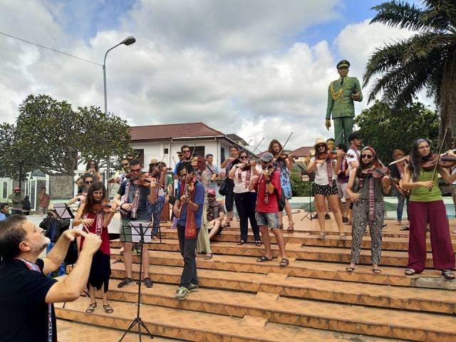 Vinculos Spanyol Tampil Memukau di Balige