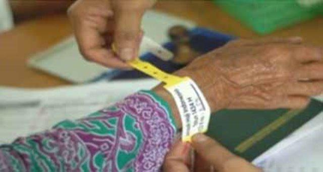 Sebanyak 129.999 Jemaah Haji Bergelang Warna Merah, Kuning dan Hijau