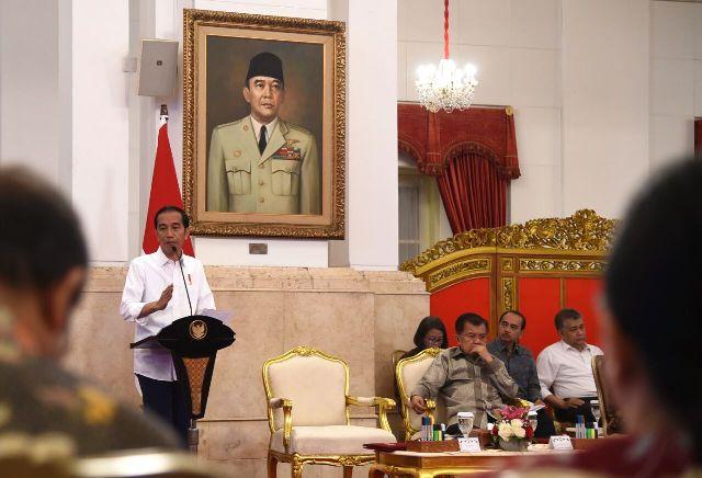 Presiden Ingatkan Jajarannya untuk Berhati-hati Terbitkan Peraturan