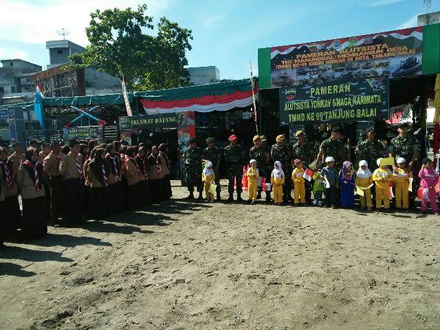 Rangkaian Penutupan TMMD ke-99, TNI Adakan Pameran Alutsista di Tanjungbalai