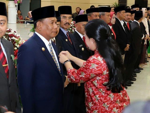 Bupati Deliserdang Terima Anugerah Tanda Kehormatan Satyalancana Pembangunan