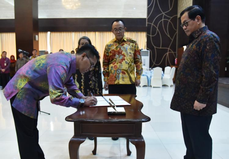 Lantik 4 Pejabat Eselon I, Seskab: Saya Ingin Bangun Tim Yang Kuat