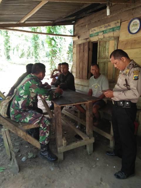 Babinsa Koramil 13/AN Laksanakan Komsos di Labuhan Batu