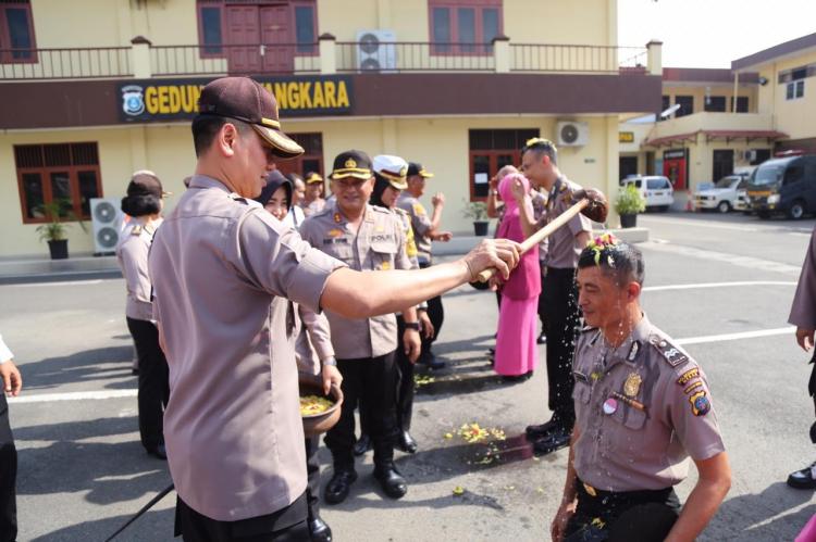 151 Personel Polrestabes Medan Naik Pangkat