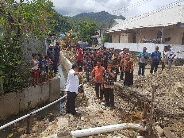 Tinjau Progres dan Kualitas, Wali Kota Sibolga Blusukan ke Sejumlah Lokasi Proyek