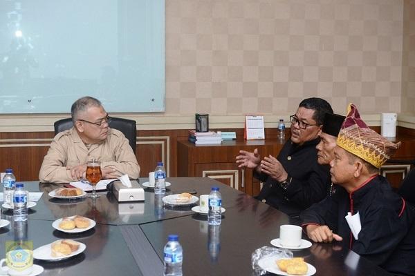 Pj Bupati Pakpak Bharat Sambut Baik Mubes Sulang Silima Marga Solin