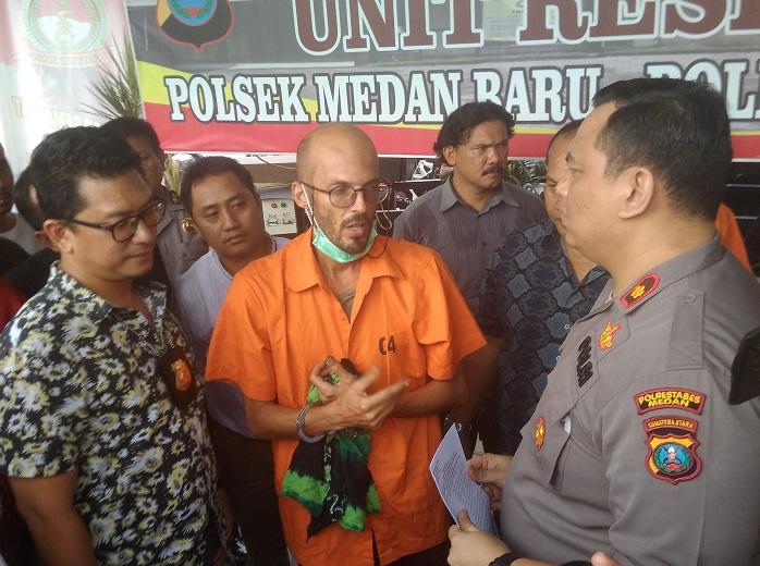 Gara-gara Daun, Pria Asal Jerman Ini Ditangkap Polsek Medan Baru di Kawasan Jalan Sisingamangaraja