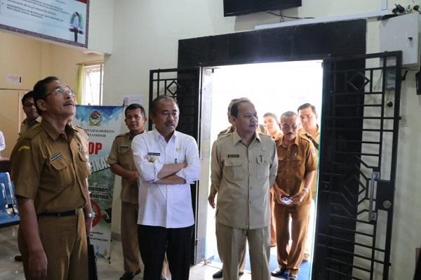 Sidak ke Kantor Dinas Penanaman Modal, Wabup Tobasa Minta ASN Tingkatkan Produktivitas Kerja