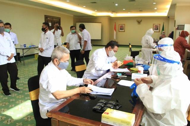 Sebanyak 740 Pegawai Kementerian Agama Ikuti Prosedur Rapid Tes Covid-19