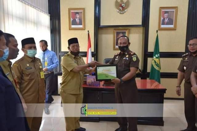 Berhasil Kembalikan Kerugian Keuangan Negara, Pemko Padangsidimpuan Apresiasi Kajari