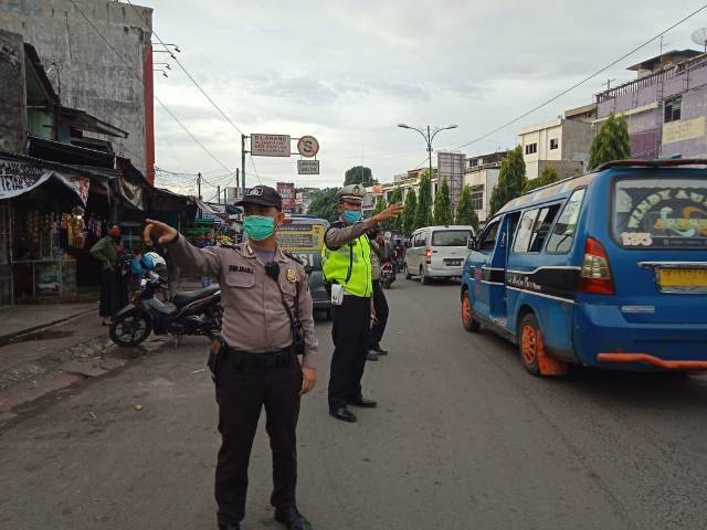 Patroli Anti Macet, Polsek Medan Helvetia Lawan Penyebaran Covid-19 di Wilayahnya