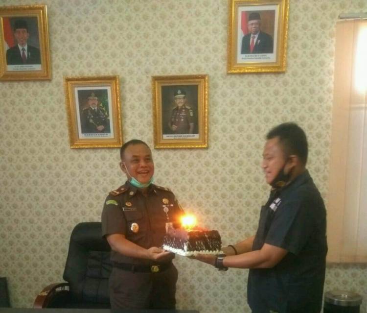 Hari Bhakti Adhyaksa ke-60, Kapolsek Percut Anjangsana ke Kantor Kajari Medan Labuhan