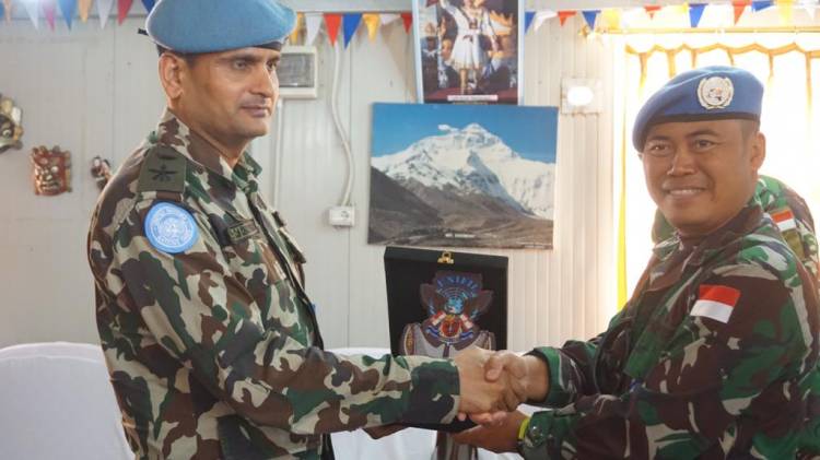 Perkuat Hubungan Komunikasi, Pasukan Garuda di Lebanon Kunjungi Nepal Battalion