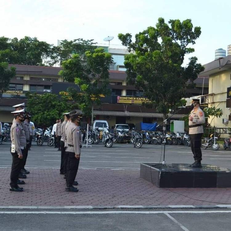  Ratusan Personel Polrestabes Medan Naik Pangkat di HUT ke -75 Bhayangkara