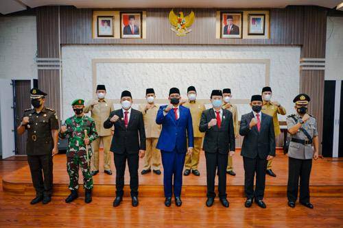 Walikota Medan Lantik Pejabat Eselon II dan Pejabat Administrasi Administrator