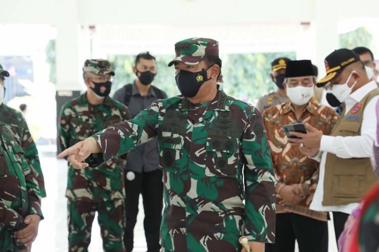 Panglima TNI Pastikan Kesiapan Tenaga Tracer Covid-19 di Yogyakarta