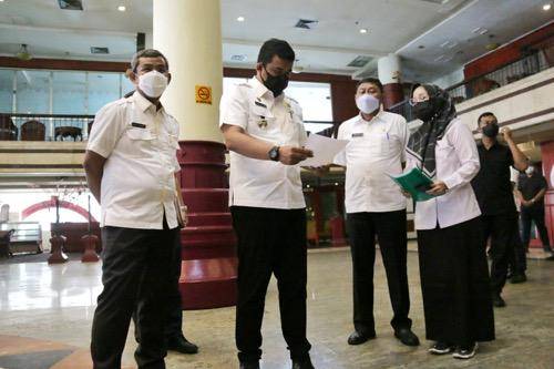 Akan Dijadikan Lokasi Isolasi Mandiri, Wali Kota Medan Tinjau Bangunan Eks Hotel Soechi