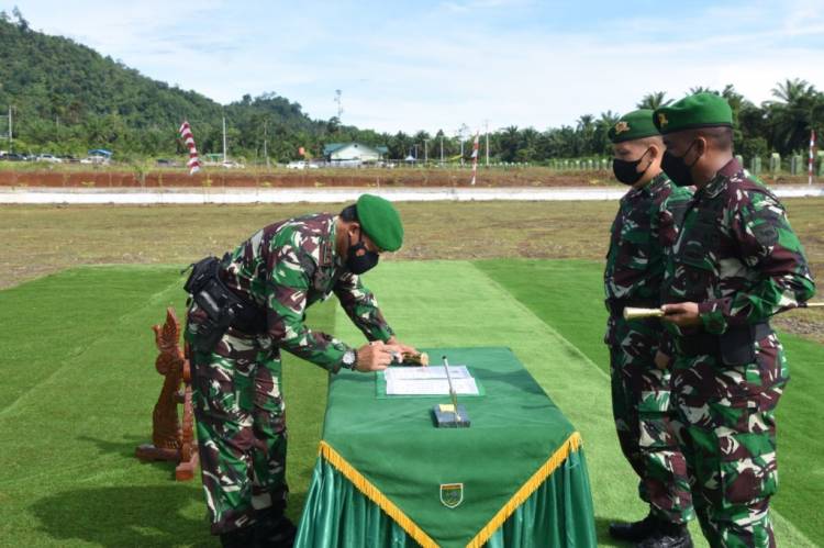 Letkol Inf Ronald Michael Patty Resmi Jabat Danyonif 761/KA