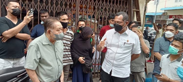 Didatangi Polisi, Toko di Jalan Kesawan Patuhi Aturan PPKM Darurat