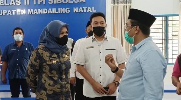 Wabup Termuda di Indonesia Tinjau Bangunan Imigrasi Kelas II TPI Sibolga