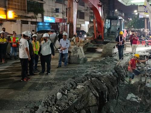  Pemko Medan Mulai Mengerjakan Saluran Drainase di Jalan Asia