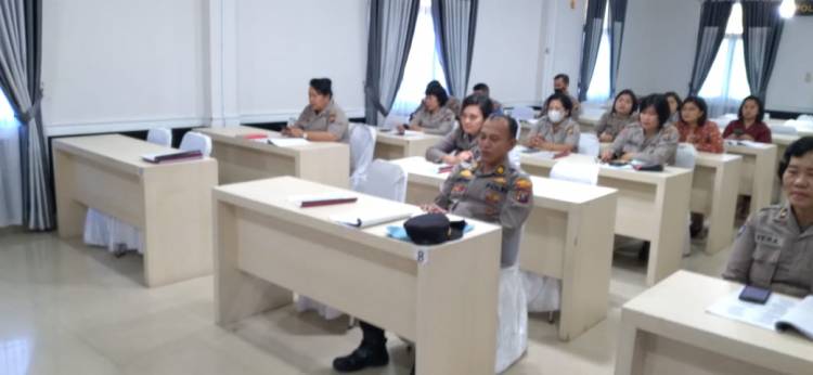 Polrestabes Medan Gelar Binrohtal Bagi Personel Beragama Nasrani 