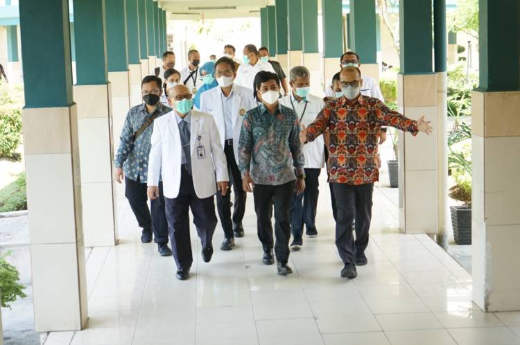 Wakil Menteri Kesehatan Tinjau IGD dan IRJ RSUPHAM