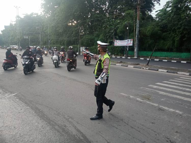  Wujudkan Kamseltibcar Lantas, Unit Lantas Polsek Medan Baru Laksanakan Kegiatan Rutin Pos Padat Lalin