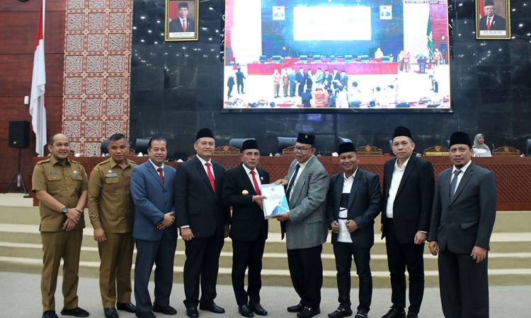 Gubernur Edy Rahmayadi Sampaikan Nota Keuangan dan Ranperda P-APBD Sumut 2023