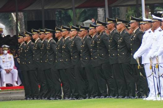 Sebanyak 833 Perwira Baru Memulai Masa Bakti di TNI-Polri
