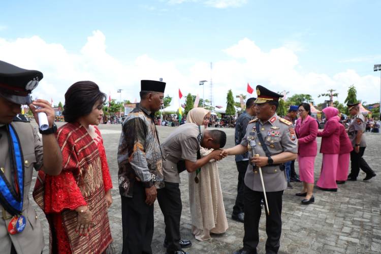 Kapolda Sumut Lantik 217 Personel Bintara Polri