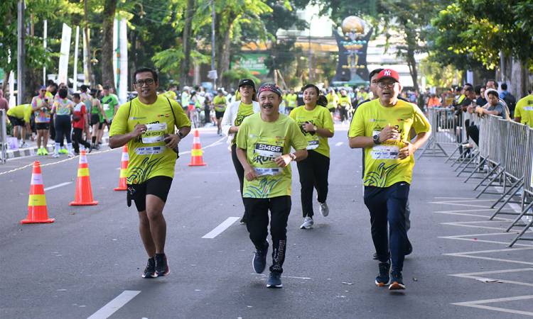 Sekdaprov Sumut Ikut Lari 5K Bersama Ribuan Peserta BMPD Medan Run
