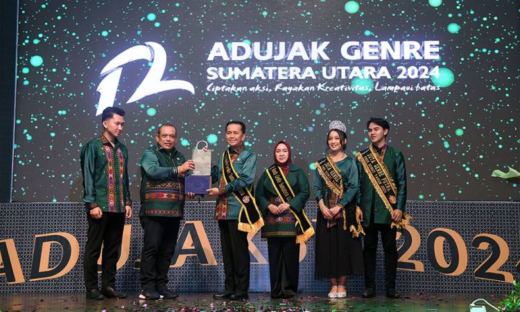 Pj Gubernur Agus Fatoni dan Pj Ketua TP PKK Sumut Tyas Fatoni Dinobatkan sebagai Ayah dan Bunda Duta GenRe