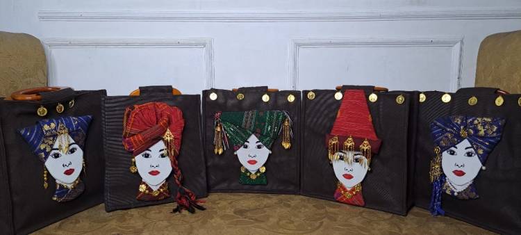 PKM Unimed Kembangkan kreativitas Melalui Pembuatan Tas Etnik Turban 3D