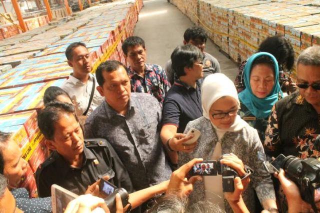 Produk Minuman Ringan di Tanjung Morawa Senilai Rp 4,1 M Disita BBPOM 