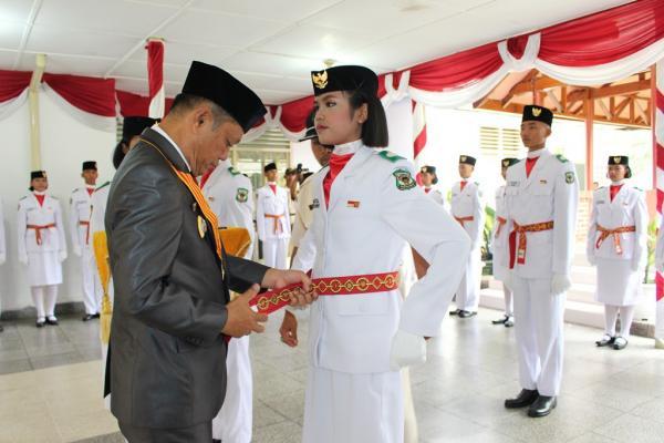 Pj Walikota Siantar Kukuhkan 62 Orang Anggota Paskibraka 2016