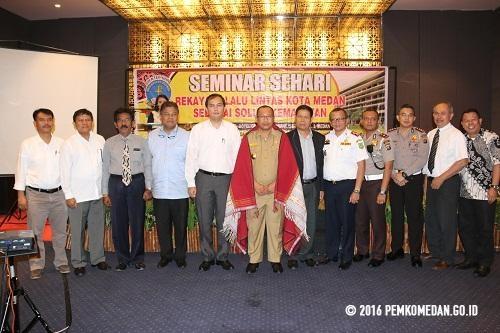 Wakil Walikota Buka Seminar Rekayasa Lalu Lintas Upaya Solusi Kemacetan