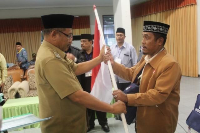 Wakil Walikota Medan Lepas Keberangkatan Calhaj Kloter 12/MES