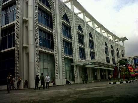 KPK Tahan Tujuh Tersangka Suap DPRD Provinsi Sumut