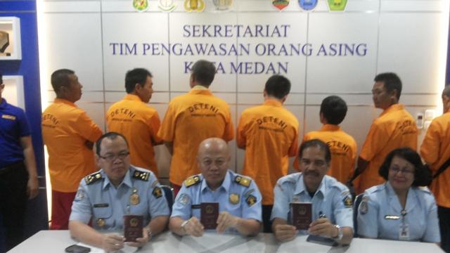 10 Pekerja Ilegal Ditangkap Imigrasi di Langkat