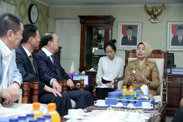Sambut Delegasi DPRD Provinsi Hubei, Wagubsu Minta Investasi Diarahkan ke Daerah Terpencil