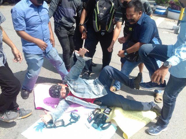 Aksi Tutup Mulut, FJD Desak Kapolres Waykanan Penghina Wartawan Dicopot